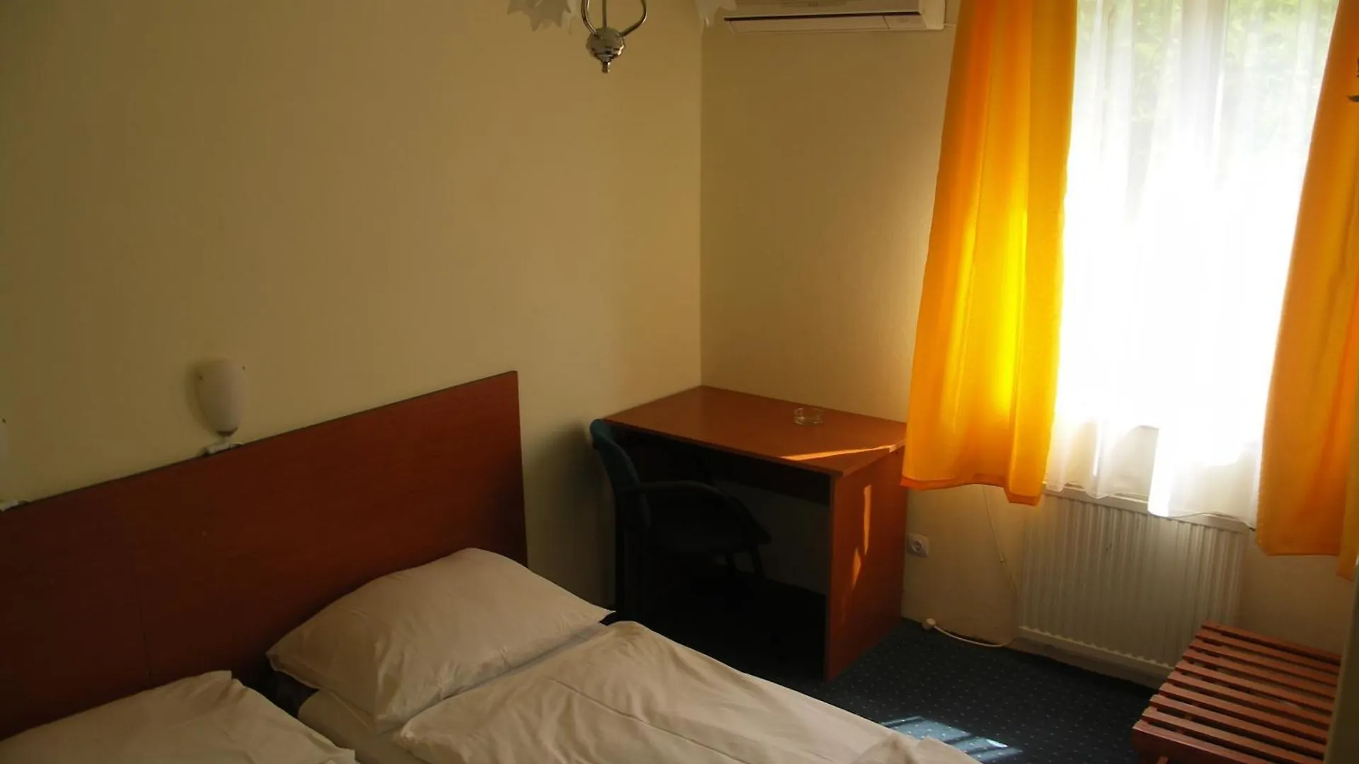 Bed & Breakfast Carmen Pension Budapest