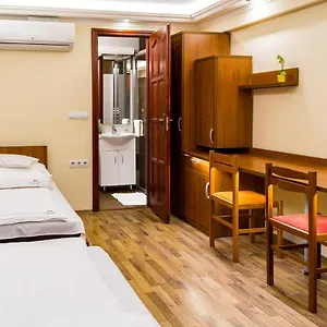 blapartmanhaz-ii.szeged-hotels.com/