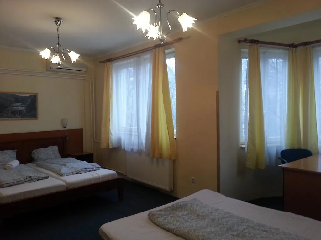 Carmen Pension Budapest 3*,