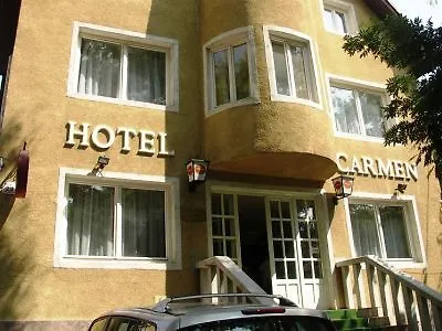 *** Bed and breakfast Carmen Pension Budapest Hungría